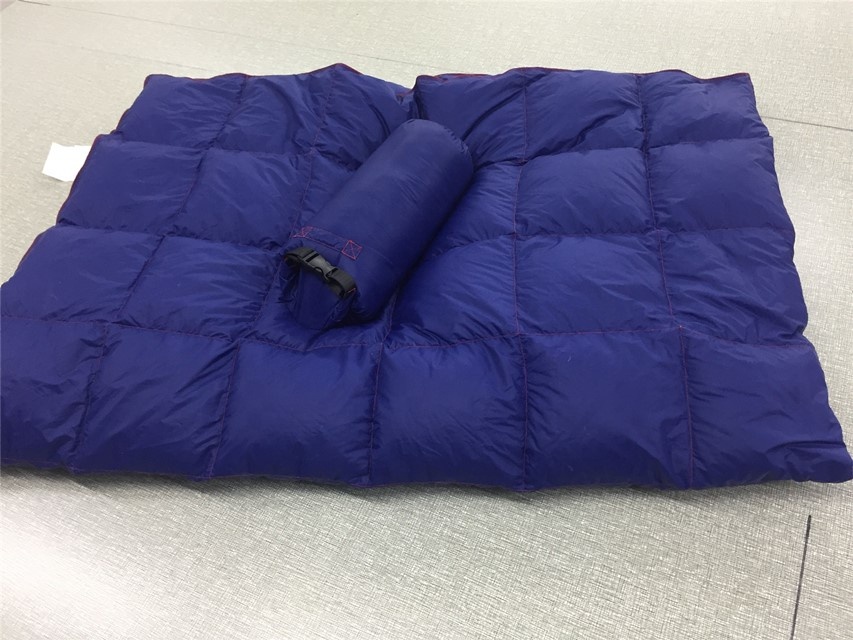 Keep Warm Windproof and Waterp - Outdoor Camping Blanket ulasan dan harga